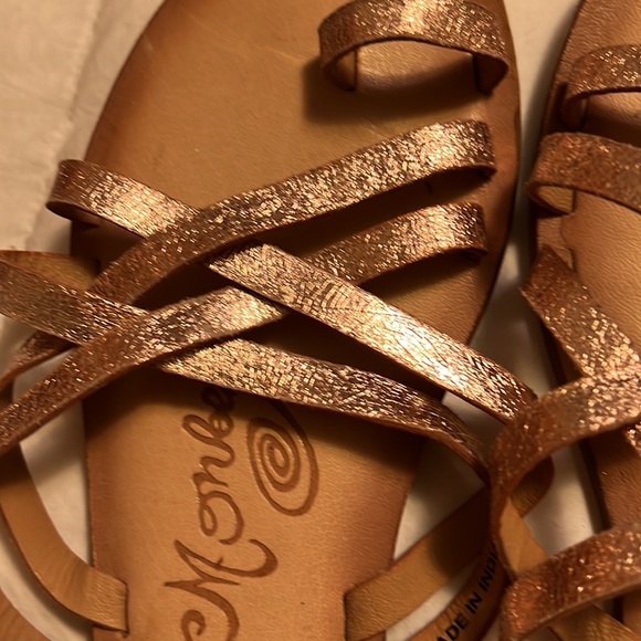Gold shimmer Sandal size 8. Naughty Monkey - Picture 2 of 4